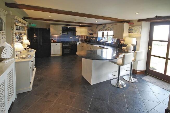 Family Kitchen Breakfastroom