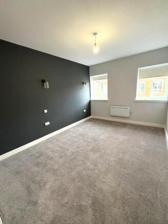 2 bed Flat to rent Image 3