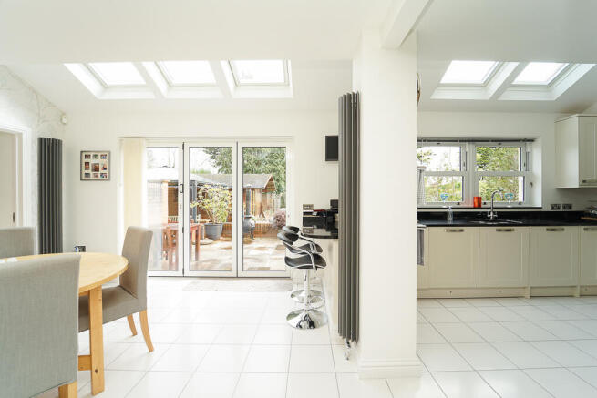 Betwixt Dining Area 