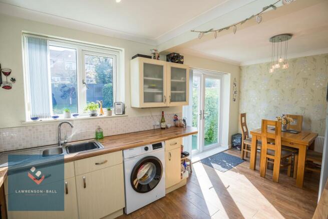 Kitchen/Dining Room
