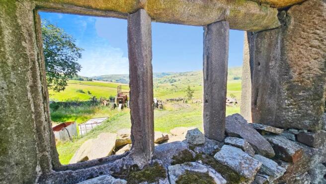 Higher Castleshaw Farm