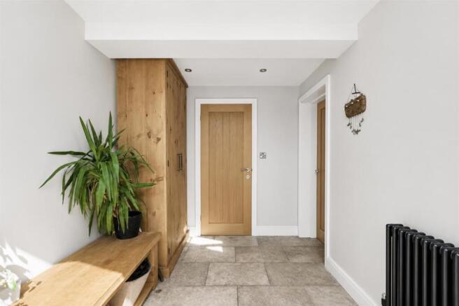 Entrance Hall_2.jpeg