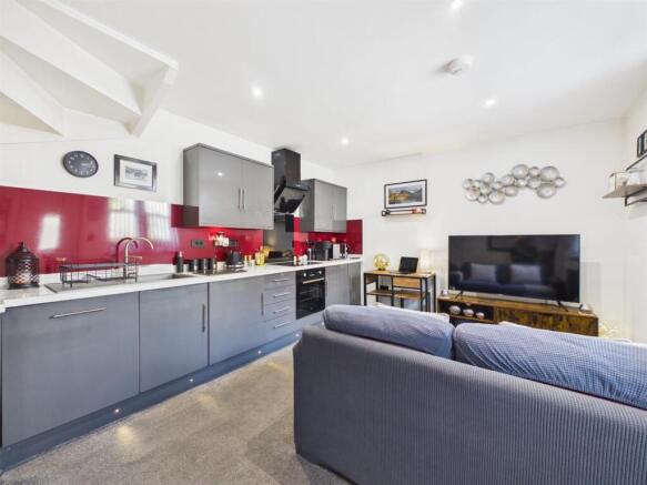 Open Plan Living Room/Kitchen