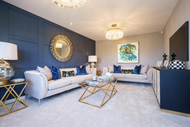 5 bed Detached for sale Image 5