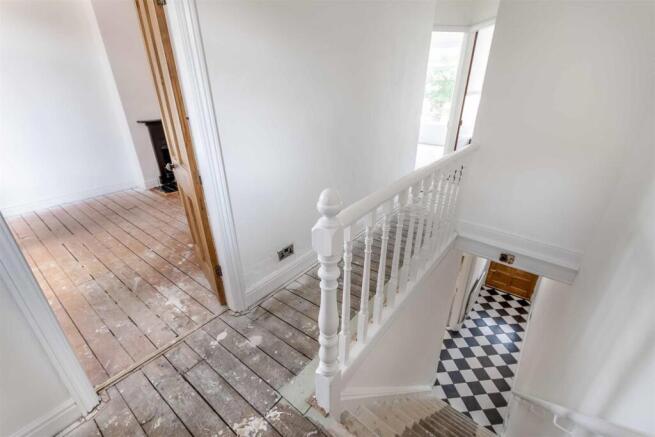 2 bed Semi-Detached for sale Image 6