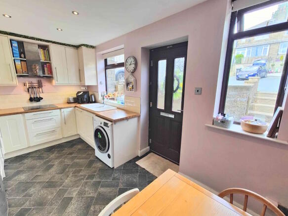 2 bed Terraced for sale Image 10