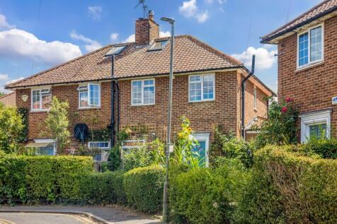 Greenstead Gardens, Putney, London, SW15