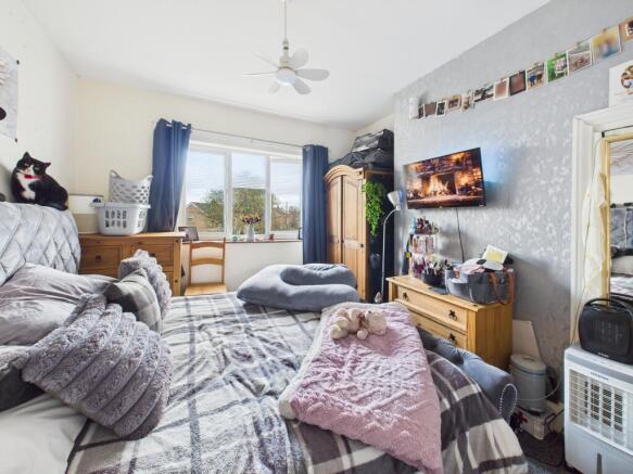 6 bed Block of Apartments for sale Image 6