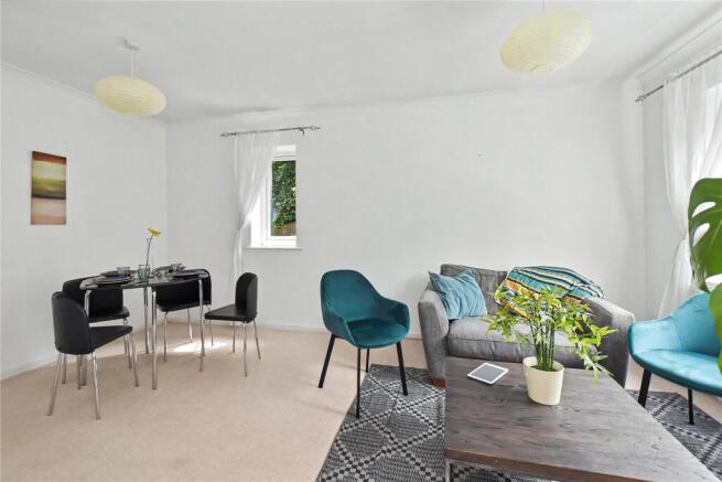 2 bed Apartment for sale Image 7