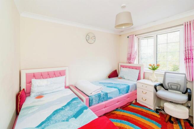 Photo 10