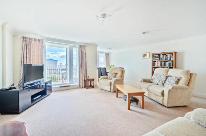 Sitting/Dining Room