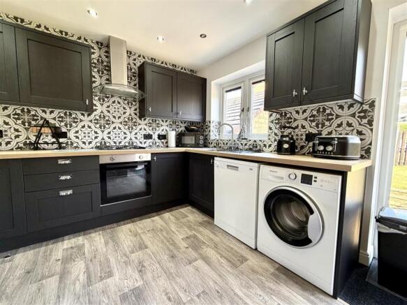 3 bed Detached for sale Image 4