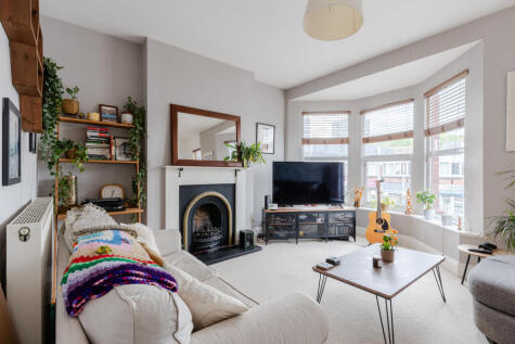 First Floor Flat, 51 High Street, Shirehampton, Bristol