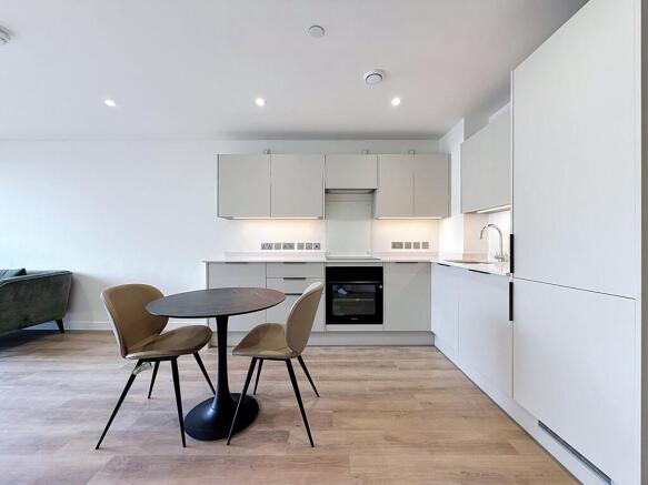 Kitchen / Dining Area