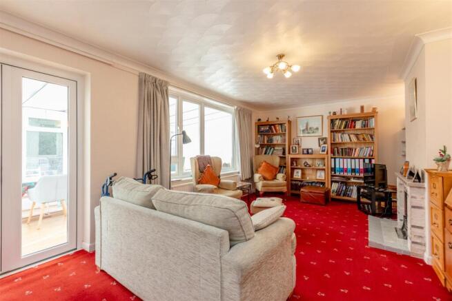 Hutton Close, Westbury on Trym Living Room 3.jpg