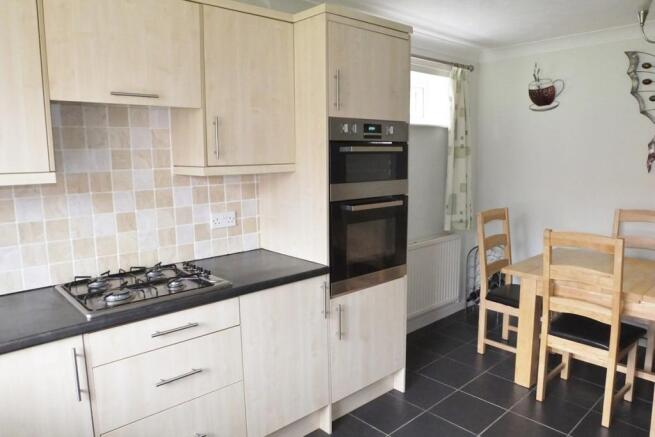 kitchen/dining room