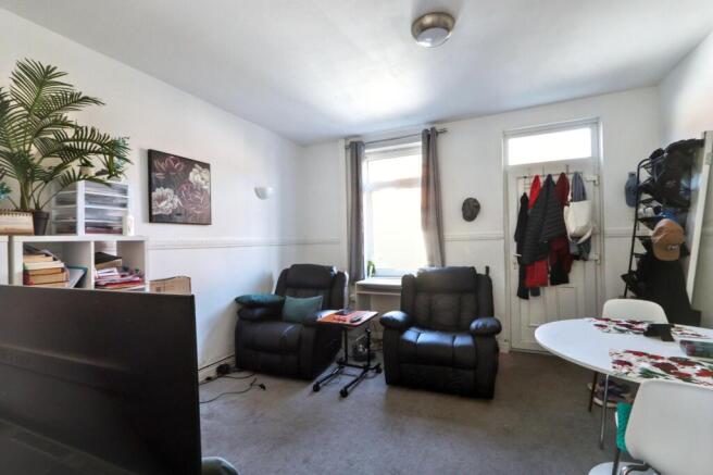 2 bed Terraced for sale Image 5