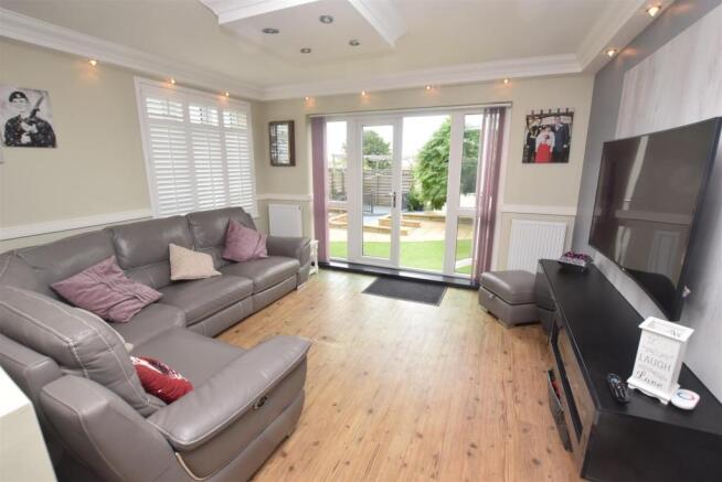 Sitting Room.JPG