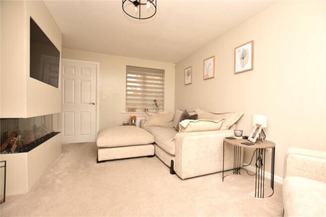3 bed Semi-Detached for sale Image 10