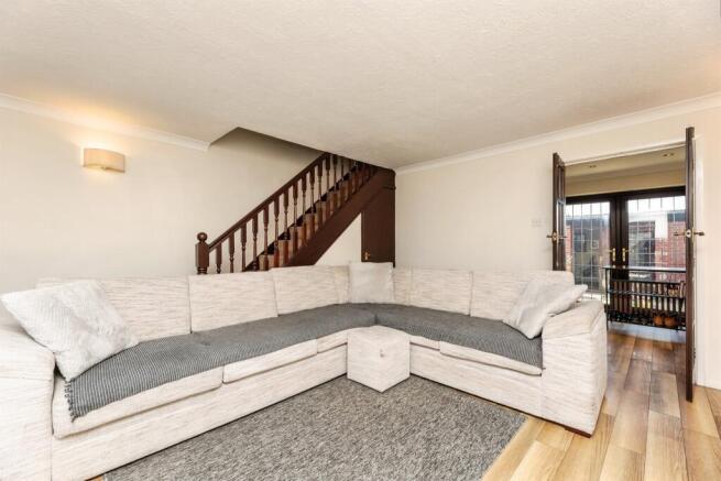 3 bed Semi-Detached for sale Image 6
