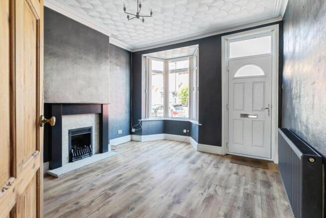 3 bed Terraced for sale Image 6