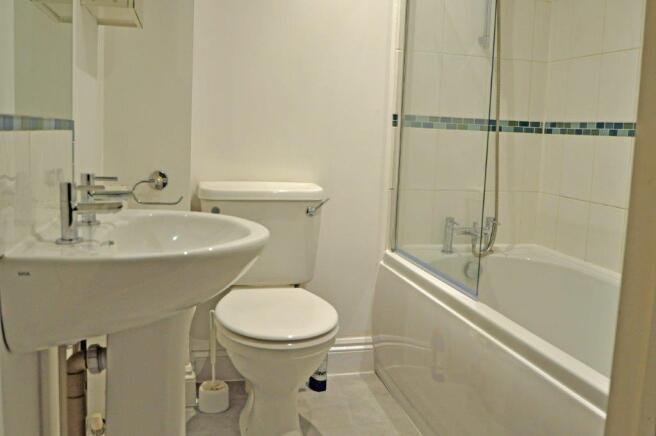 Bath (002).jpg