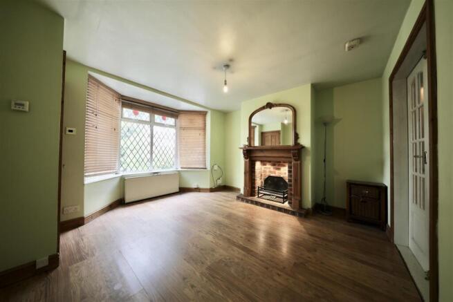 2 bed Semi-Detached for sale Image 2