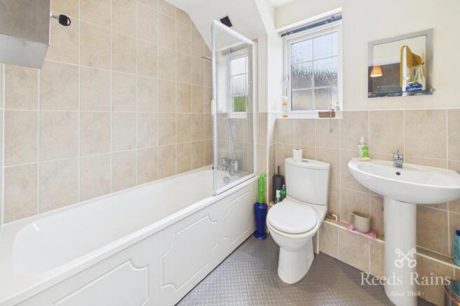 3 bed Terraced for sale Image 4