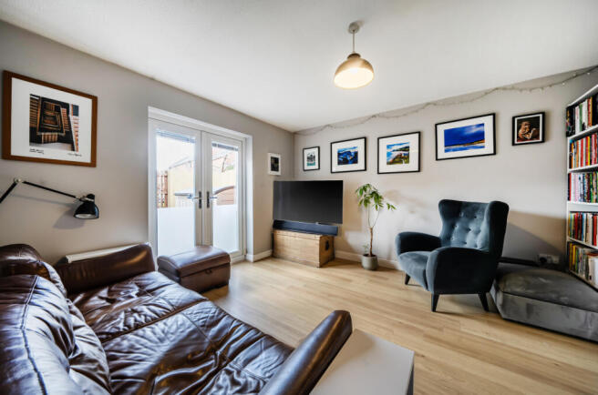 1436029-12-69c691...