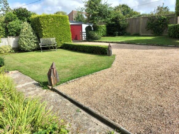 Ashlea front garden.jpg