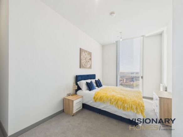 CAM03522G0-PR0229-STILL006