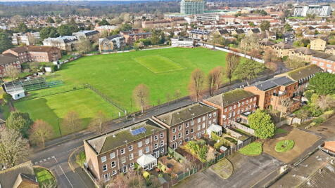 Wellington Road, Bush Hill Park, Enfield, EN1 2PB