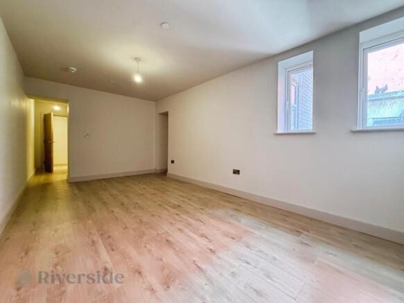 2 bed Apartment for sale Image 12