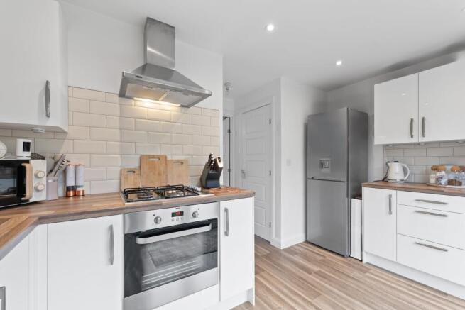 2 bed Semi-Detached for sale Image 7