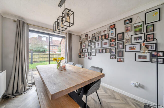 1402662-16-697760...