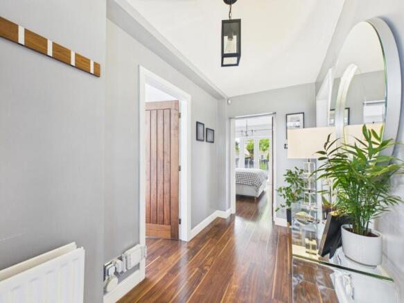 3 bed House for sale Image 9