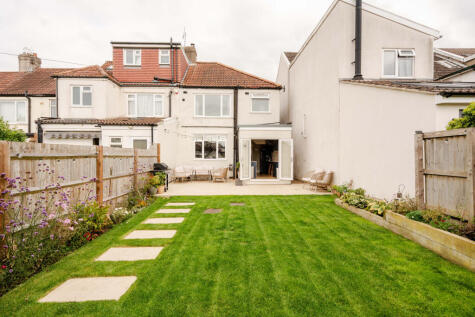 Wellington Hill West, Bristol