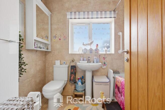2 bed Semi-Detached Bungalow for sale Image 11