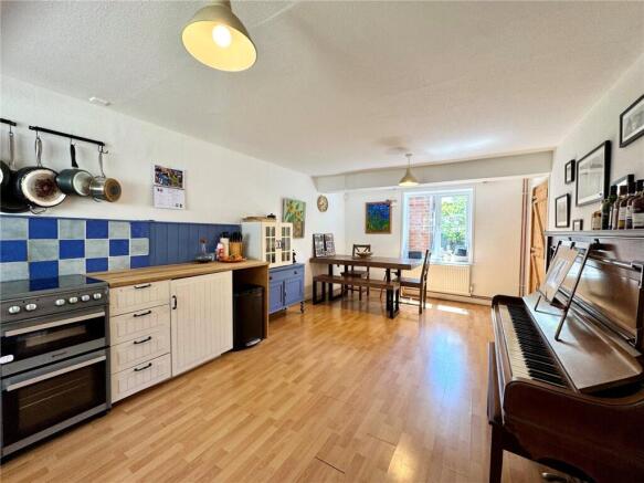 Grove Lane, Redlynch, Salisbury, Wiltshire, SP5 photo 4