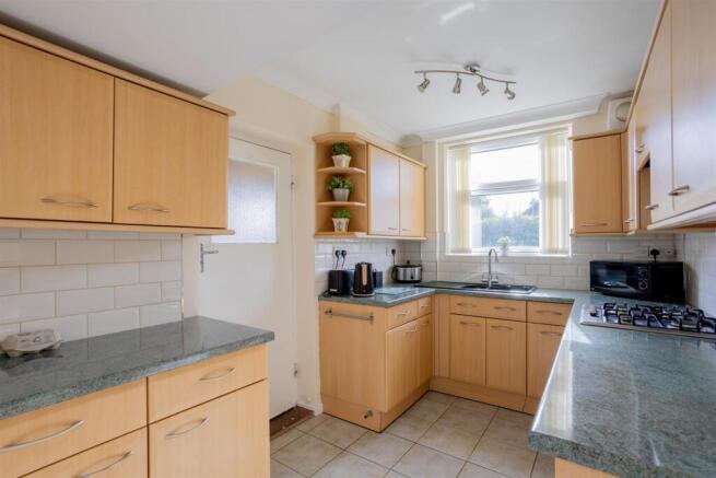 3 bed House for sale Image 9