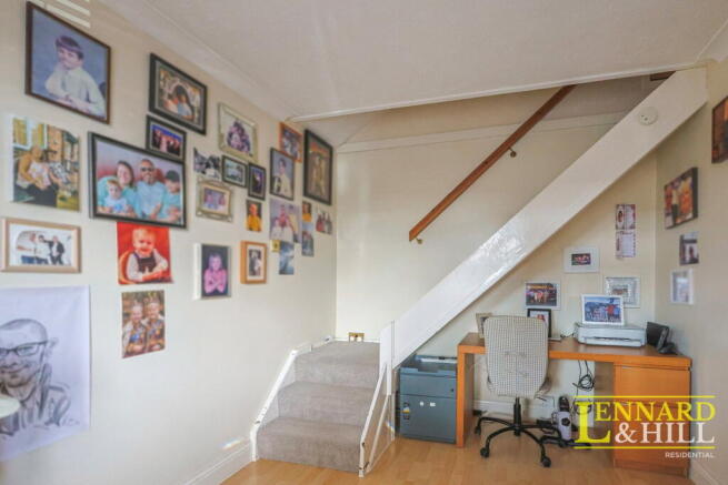 Photo 3