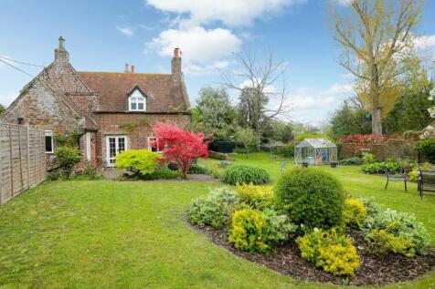 The Street, Northbourne, Deal, Kent, CT14