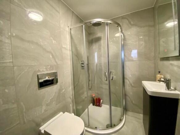 En-suite Bathroom