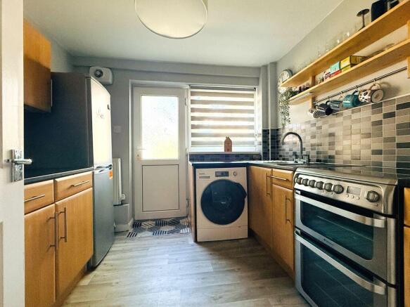 1 bed Flat for sale Image 8