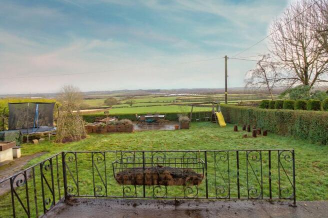 Rear Garden & View