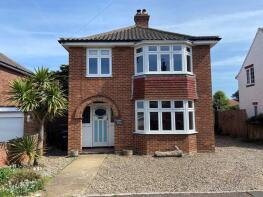 7 Spindrift, Garden Road, Sheringham NR26 8HT
