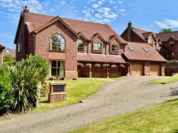 PHOTO-2025-08-13-14-35-40 (5).jpg