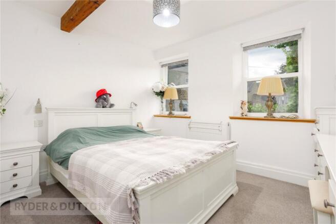 4 bed Terraced for sale Image 8