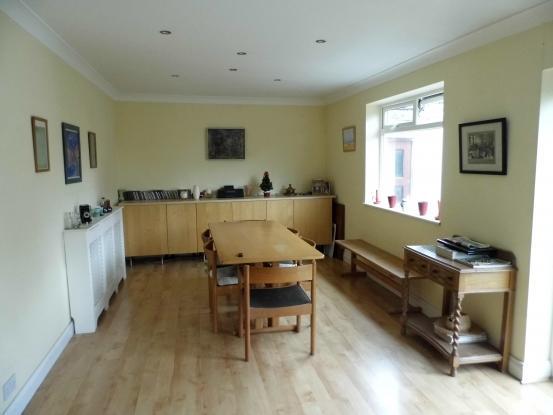 Kitchen / Dinin...