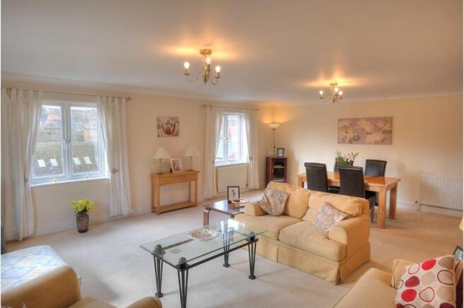 Living / Dining Room